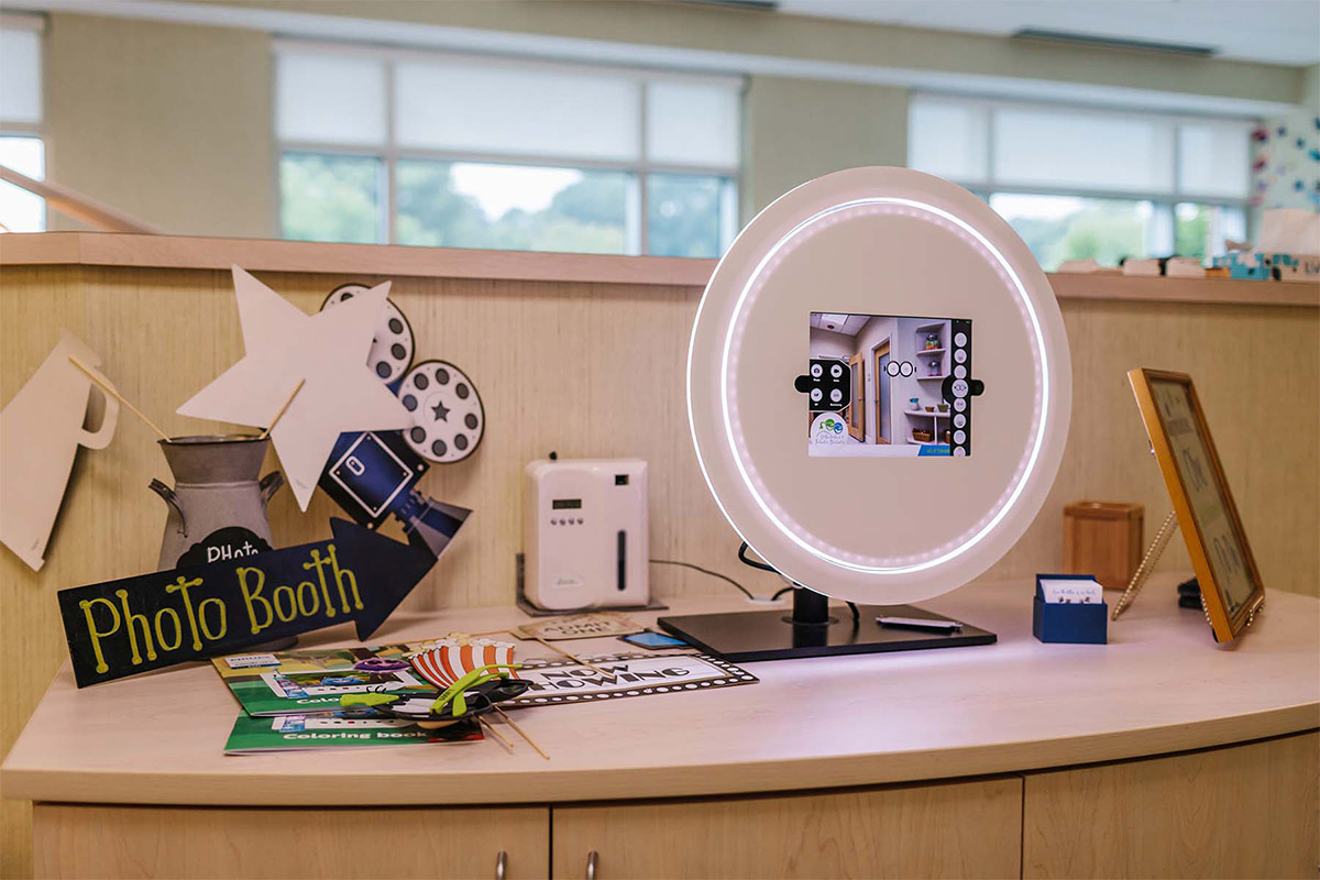 Photo booth with mirror and props